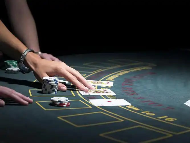 Live Baccarat — betpawa ug တွင် Real Dealer နှင့် ကစားနိုင်